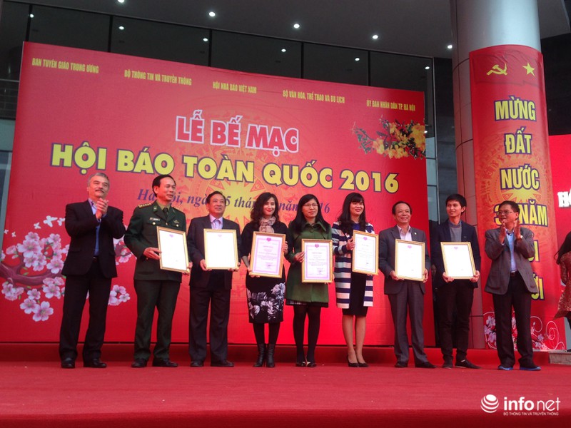 Bế mạc Hội Báo toàn quốc 2016, trao 65 giải thưởng - ảnh 6