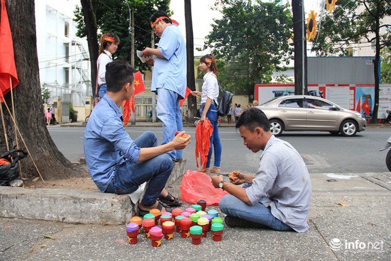 TP.HCM: Người hâm mộ hướng về “chảo lửa” Mỹ Đình - ảnh 2