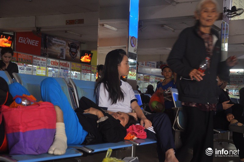 Vé xe tết tại TP.HCM: “Đảm bảo người dân có xe về quê” - ảnh 3