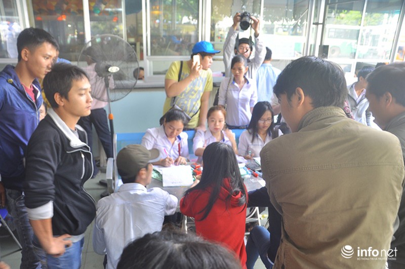 Vé xe tết tại TP.HCM: “Đảm bảo người dân có xe về quê” - ảnh 5