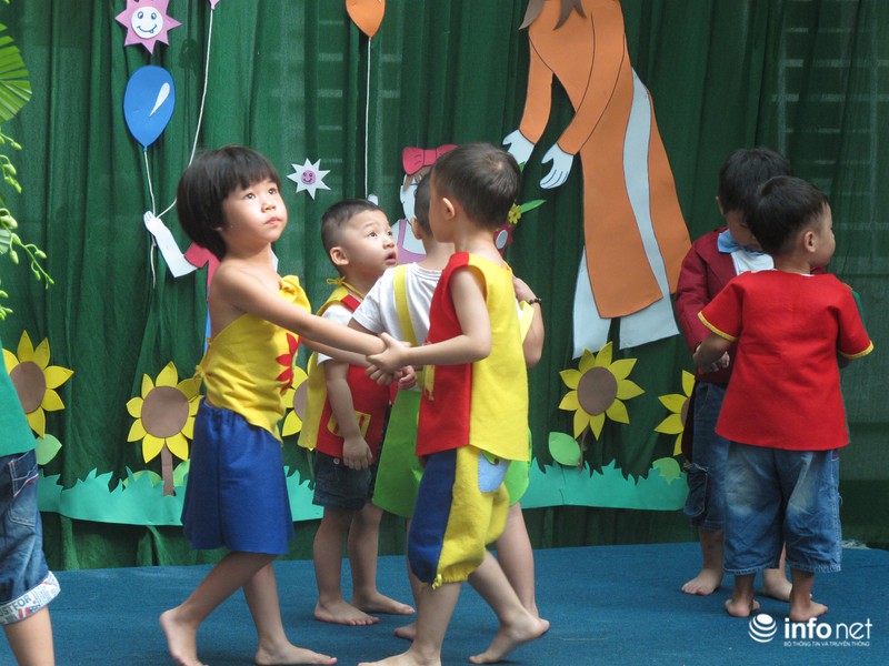 Rạng ngời nụ cười trong lễ khai giảng của trẻ tự kỷ - ảnh 9