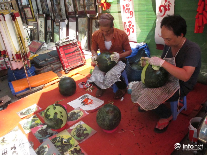 Sài Gòn rực nắng với “phố ông đồ” - ảnh 14