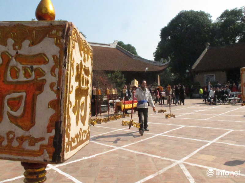 Văn Miếu chật ních người xin chữ đầu năm - ảnh 16