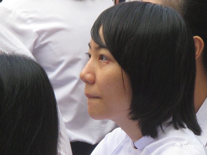 Học trò trường THPT Gia Định nghẹn ngào trong lễ tri ân - ảnh 10