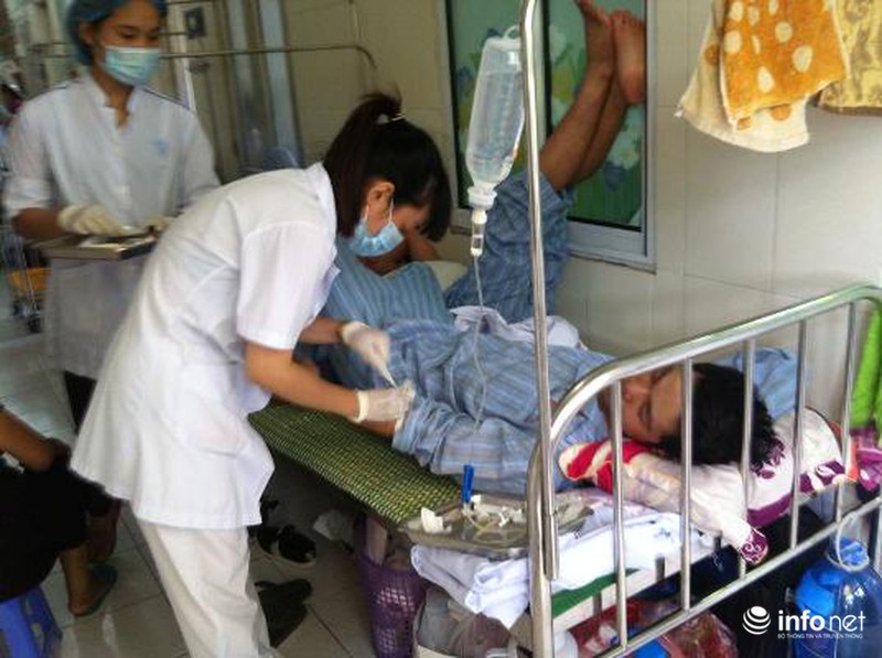 Hà Nội: Dịch sốt xuất huyết bùng phát, bệnh nhân nằm la liệt ngoài hành lang - ảnh 4