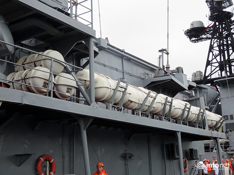 “Sát thủ” săn ngầm của Hải quân Nga đã cập cảng Đà Nẵng - ảnh 11