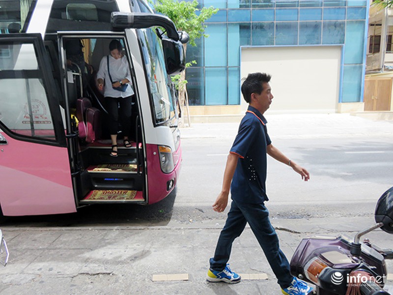 Trong lúc Đà Nẵng họp liên miên, HDV du lịch Trung, Hàn vẫn tiếp tục lộng hành! - ảnh 12