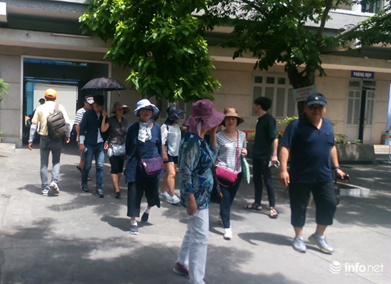 Trong lúc Đà Nẵng họp liên miên, HDV du lịch Trung, Hàn vẫn tiếp tục lộng hành! - ảnh 27