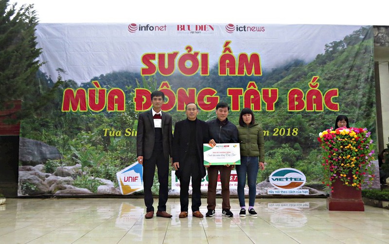 Đoàn thiện nguyện “Sưởi ấm mùa đông Tây Bắc” Báo Bưu điện Việt Nam trở lại Tủa Sín Chải - ảnh 15