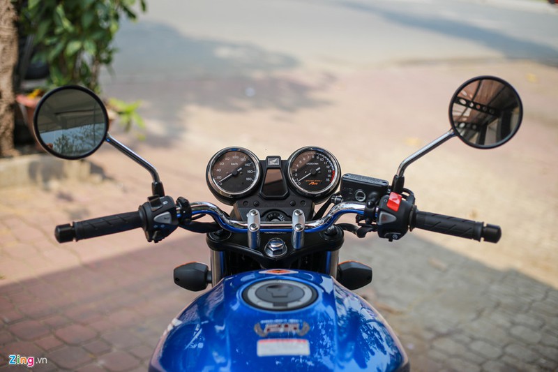 Honda CB400 SF 25th Anniversary gia tu 389 trieu dong tai VN hinh anh 4