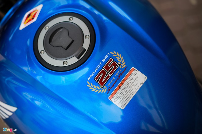 Honda CB400 SF 25th Anniversary gia tu 389 trieu dong tai VN hinh anh 6