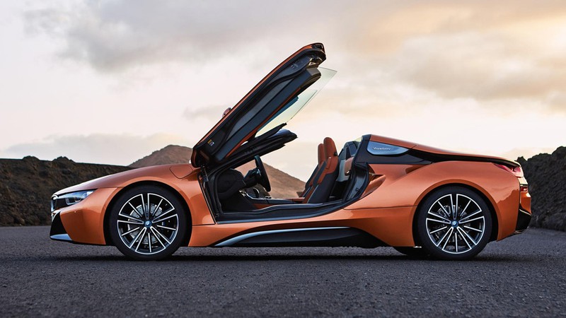 BMW i8 Roadster duoc ban ra trong thang 3, gia 164.000 USD hinh anh 7