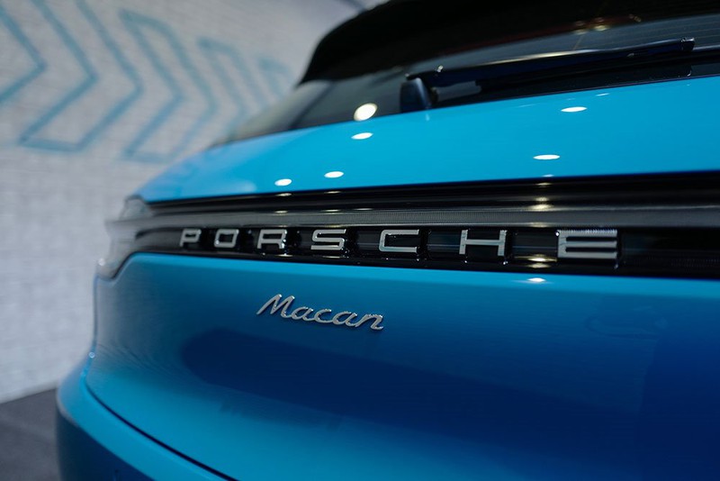 Porsche Macan 2019 giá 3,1 tỷ đồng tại Việt Nam - ảnh 2