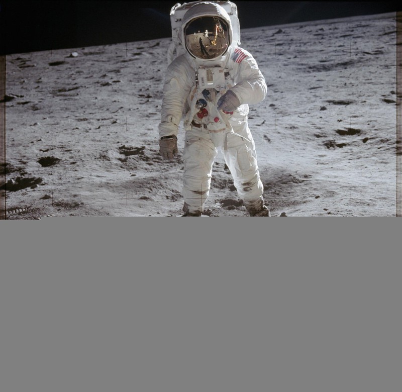 50 nam truoc, con nguoi da bo lai nhung gi tren Mat trang? hinh anh 7