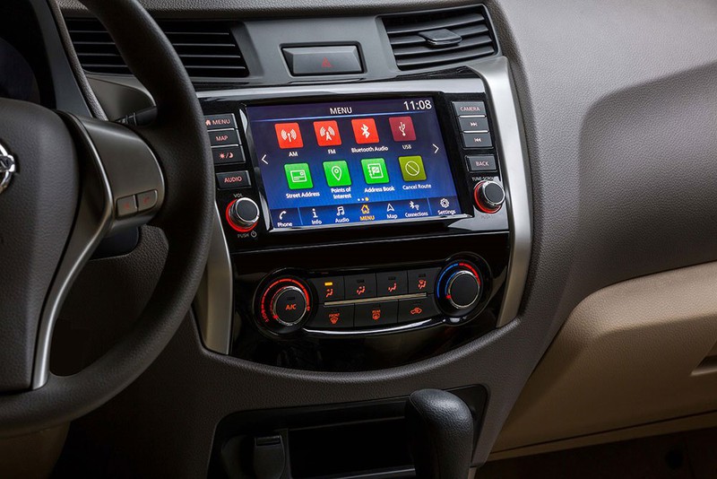 Navara A-IVI vừa ra mắt, giá bán 679 triệu đồng - ảnh 4