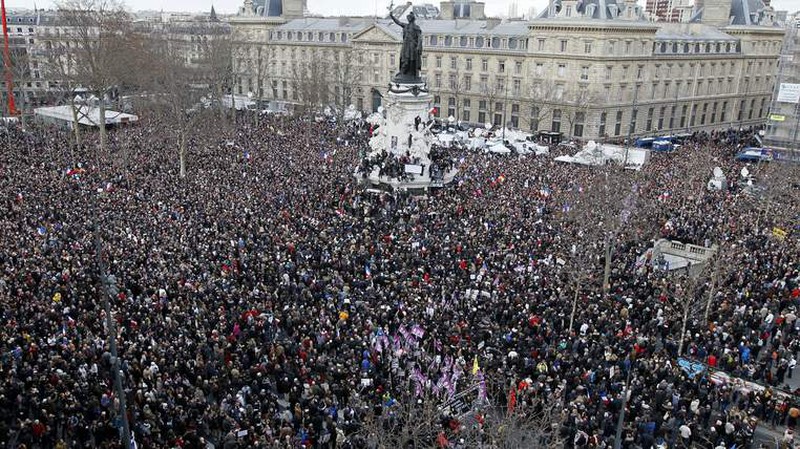 Ảnh: Cuộc tuần hành tưởng niệm các nạn nhân khủng bố ở Pháp - ảnh 1