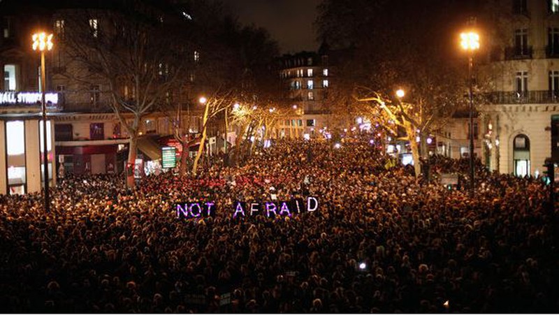 Ảnh: Cuộc tuần hành tưởng niệm các nạn nhân khủng bố ở Pháp - ảnh 15