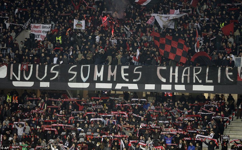 Ảnh: Cuộc tuần hành tưởng niệm các nạn nhân khủng bố ở Pháp - ảnh 13