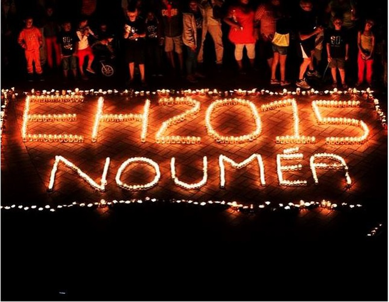 Chùm ảnh: Thế giới hưởng ứng Giờ Trái Đất 2015 - ảnh 8