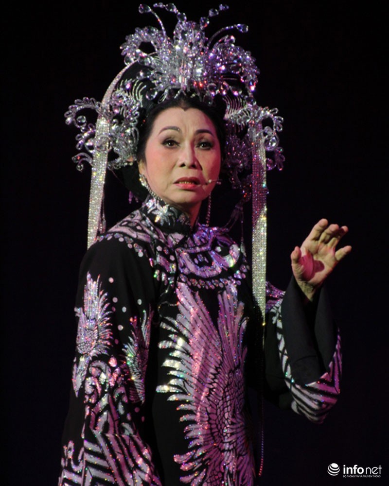 NSND Bạch Tuyết: Khán giả miền Bắc trí tuệ, chuyên nghiệp, tình cảm, nồng nhiệt - ảnh 3