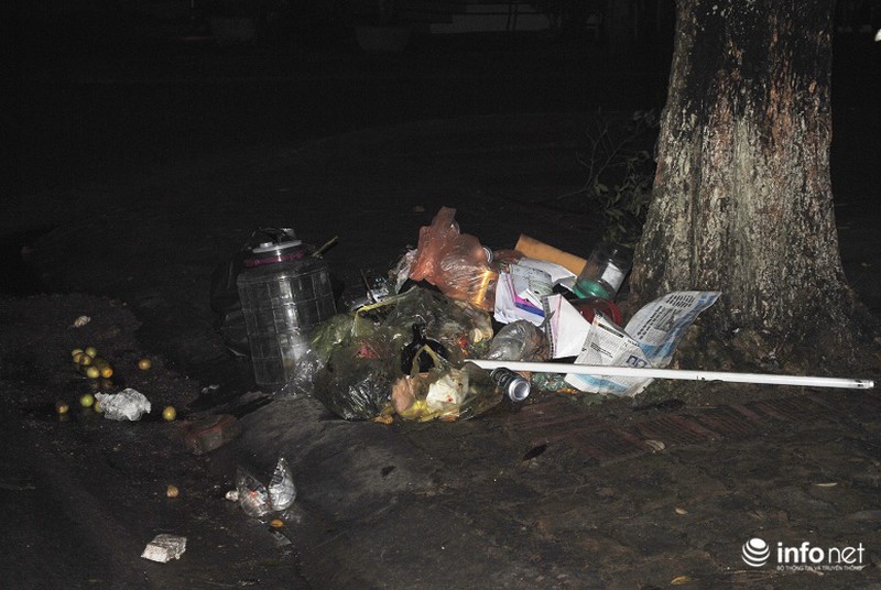 Những hình ảnh “không đẹp” đêm 30 - ảnh 3