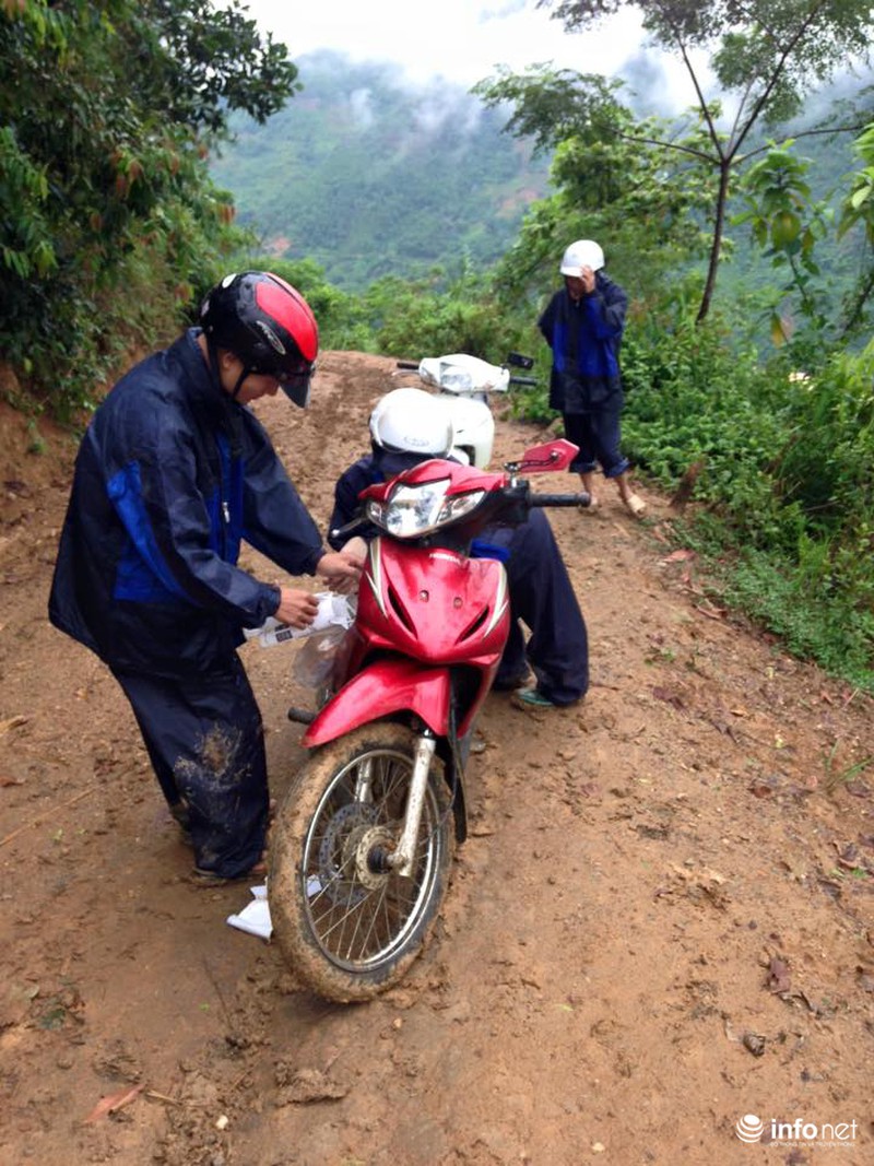 Thót tim đường đến trường của thầy trò miền núi - ảnh 3