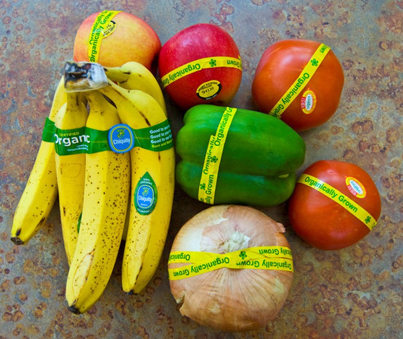 Cách phân biệt hoa quả biến đổi gen và hữu cơ - ảnh 1