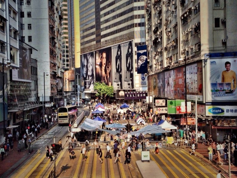 Cảnh sát Hong Kong cho biểu tình thoải mái? - ảnh 12