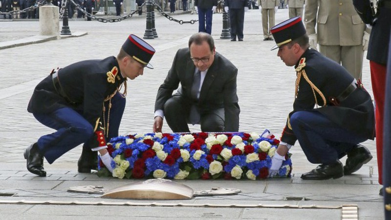 Ảnh: Cả thế giới kỷ niệm kết thúc Thế chiến II - ảnh 16