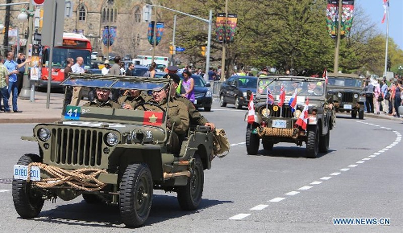 Ảnh: Cả thế giới kỷ niệm kết thúc Thế chiến II - ảnh 20