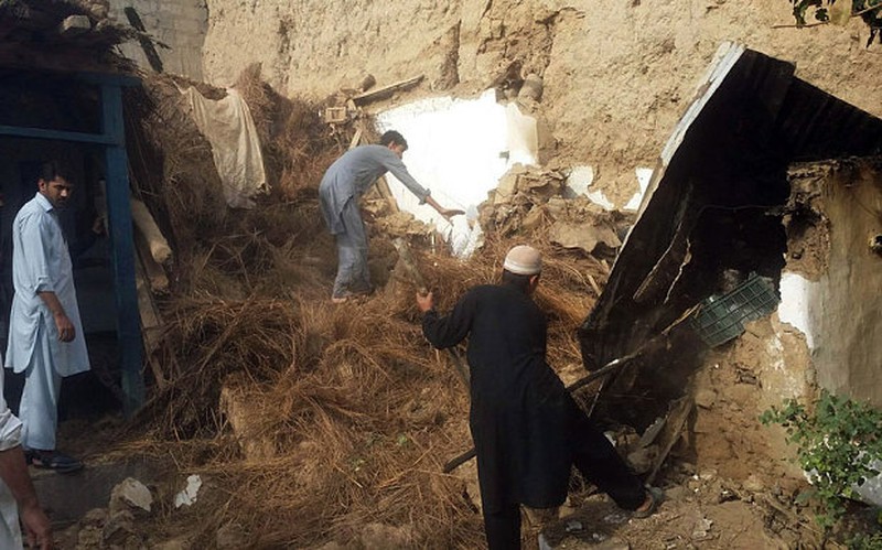 Động đất ở Nam Á: Người dân Pakistan thiệt mạng nhiều nhất - ảnh 6