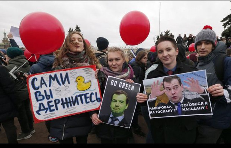 Ảnh: Phe đối lập biểu tình phản đối Tổng thống Putin trên khắp nước Nga - ảnh 13