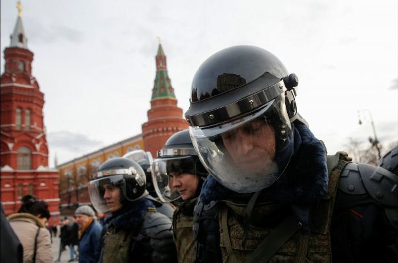 Ảnh: Phe đối lập biểu tình phản đối Tổng thống Putin trên khắp nước Nga - ảnh 2