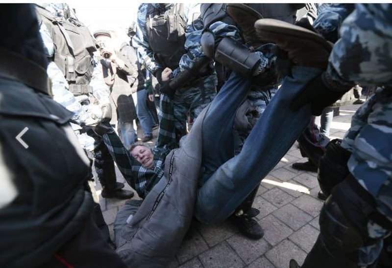 Ảnh: Phe đối lập biểu tình phản đối Tổng thống Putin trên khắp nước Nga - ảnh 7