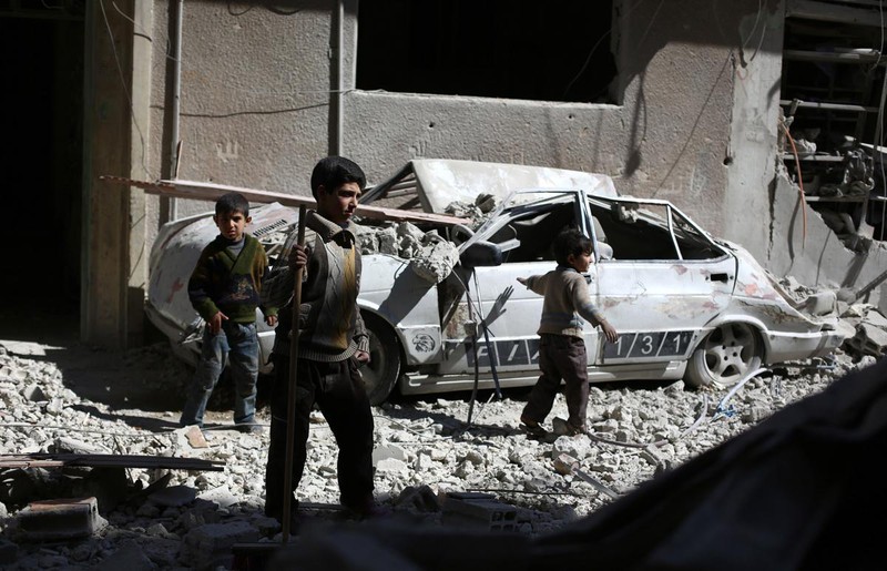 Cuộc sống đau thương của những đứa trẻ Syria giữa tâm điểm chiến sự - ảnh 4