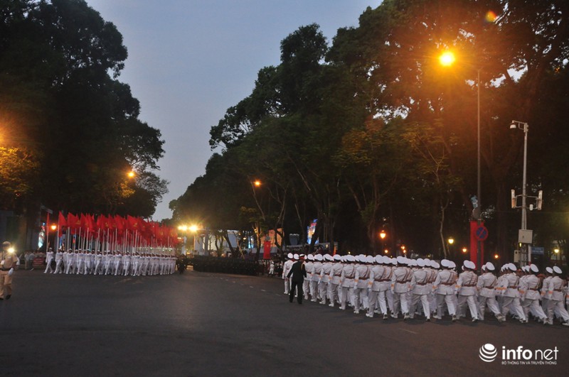 Toàn cảnh lễ Diễu binh chào mừng 40 năm Thống nhất đất nước (30/4/2015) - ảnh 67