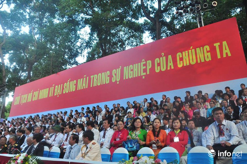 Toàn cảnh lễ Diễu binh chào mừng 40 năm Thống nhất đất nước (30/4/2015) - ảnh 70