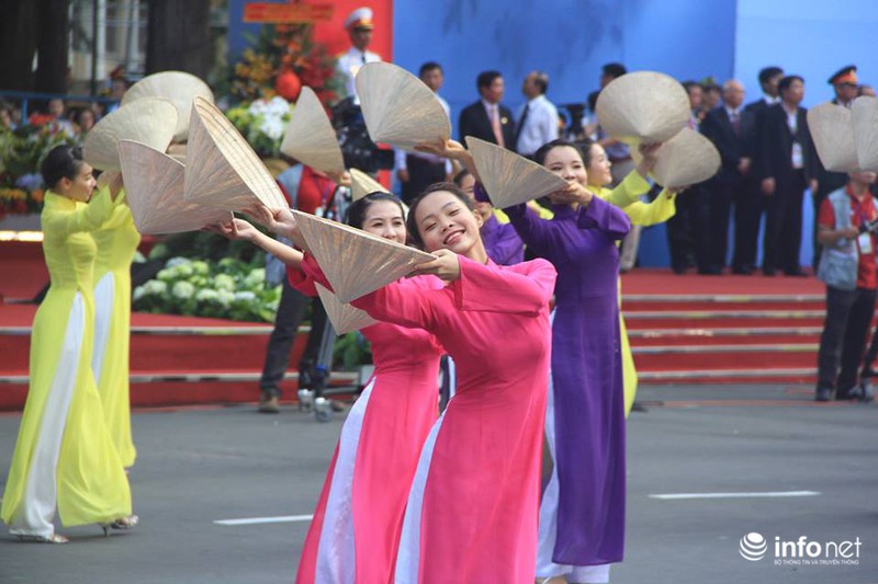 Toàn cảnh lễ Diễu binh chào mừng 40 năm Thống nhất đất nước (30/4/2015) - ảnh 74