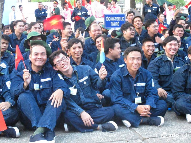 Toàn cảnh lễ Diễu binh chào mừng 40 năm Thống nhất đất nước (30/4/2015) - ảnh 77