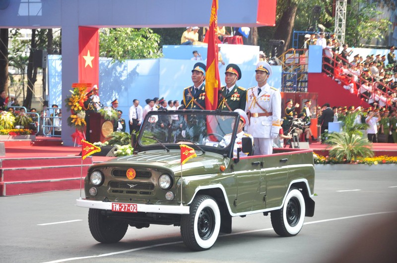 Toàn cảnh lễ Diễu binh chào mừng 40 năm Thống nhất đất nước (30/4/2015) - ảnh 63