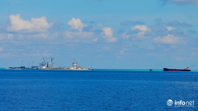 Từ Trường Sa: Cận cảnh công trường của Trung Quốc trên đá Huy Gơ - ảnh 2