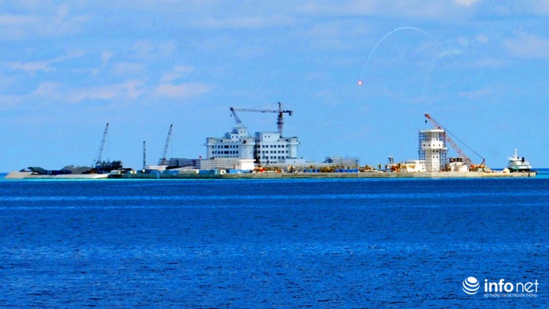 Từ Trường Sa: Cận cảnh công trường của Trung Quốc trên đá Huy Gơ - ảnh 6