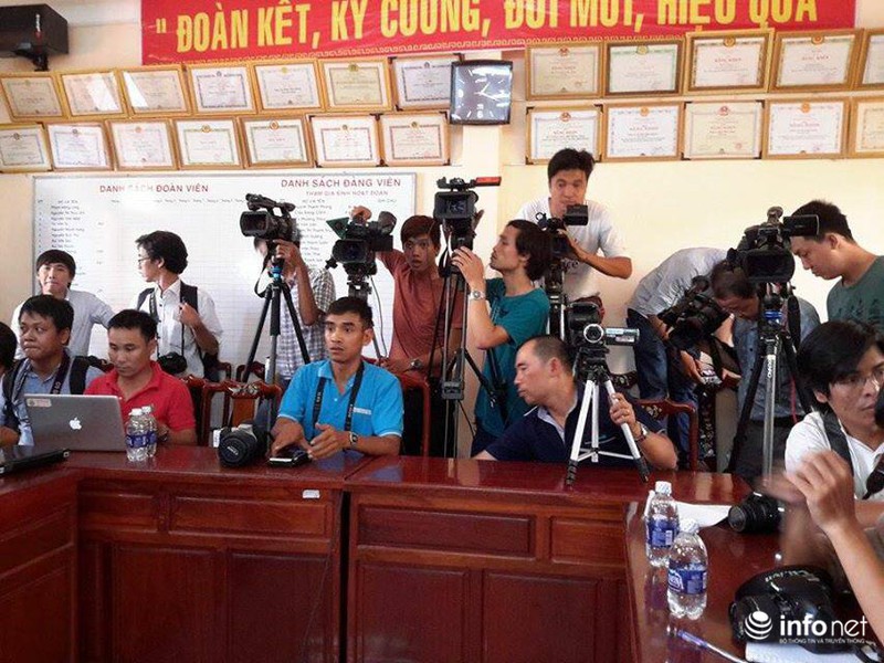 Họp báo: Thông tin kết quả điều tra ban đầu vụ thảm sát 6 người ở Bình Phước - ảnh 9