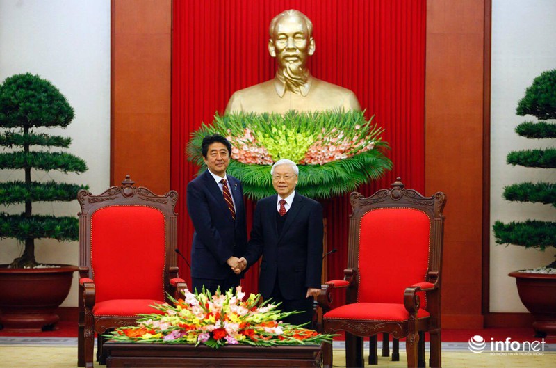 Tổng bí thư Nguyễn Phú Trọng tiếp Thủ tướng Nhật Bản Shinzo Abe - ảnh 1