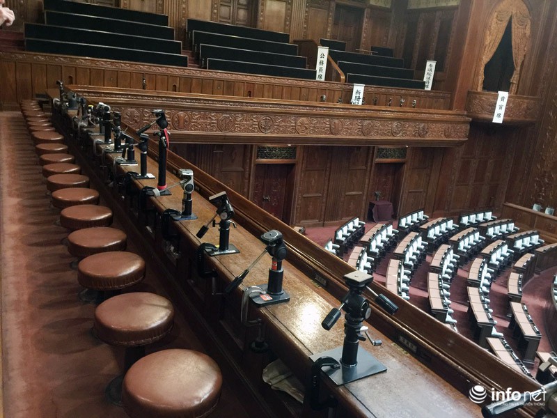 “Ngó” qua khu vực báo chí tác nghiệp tại Hạ viện Nhật Bản - ảnh 3