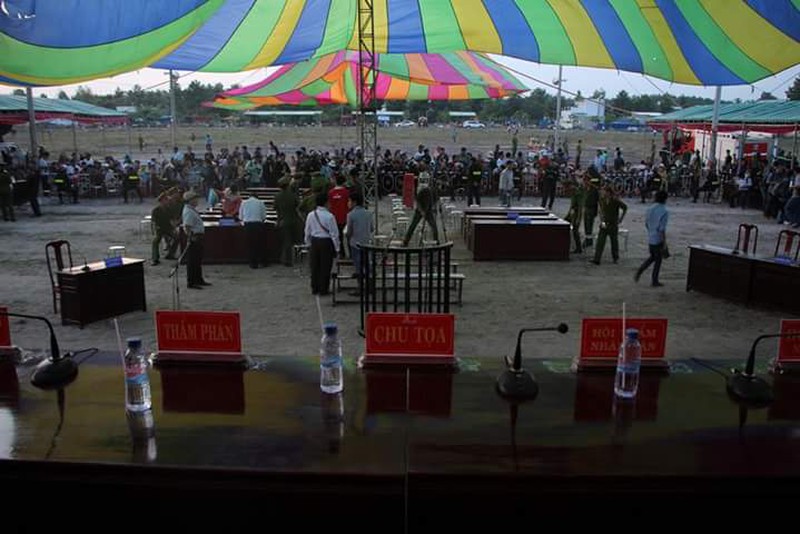 Hình ảnh mới nhất phiên xử vụ thảm án Bình Phước - ảnh 8