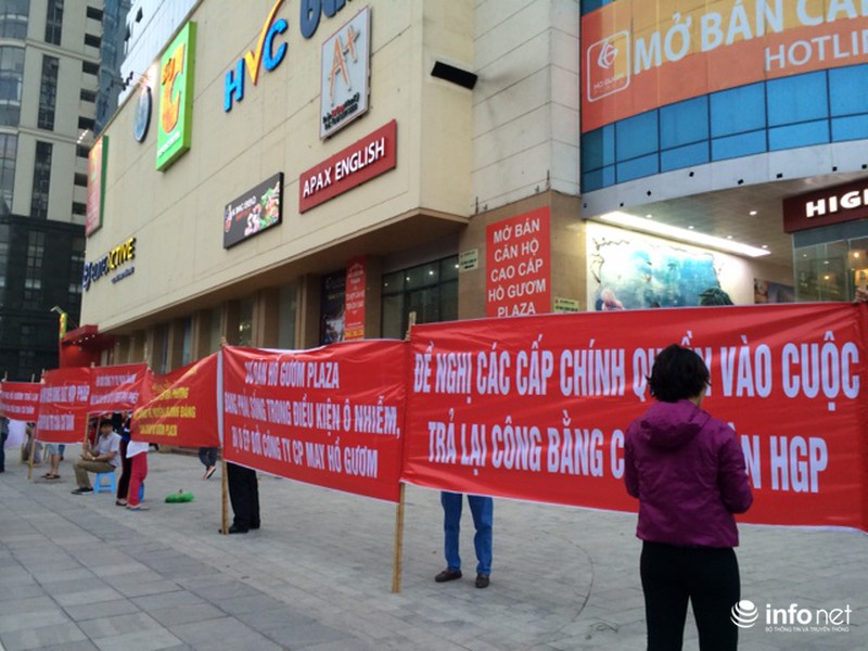 Ô tô của cư dân Hồ Gươm Plaza bị chặn đường xuống hầm - ảnh 8