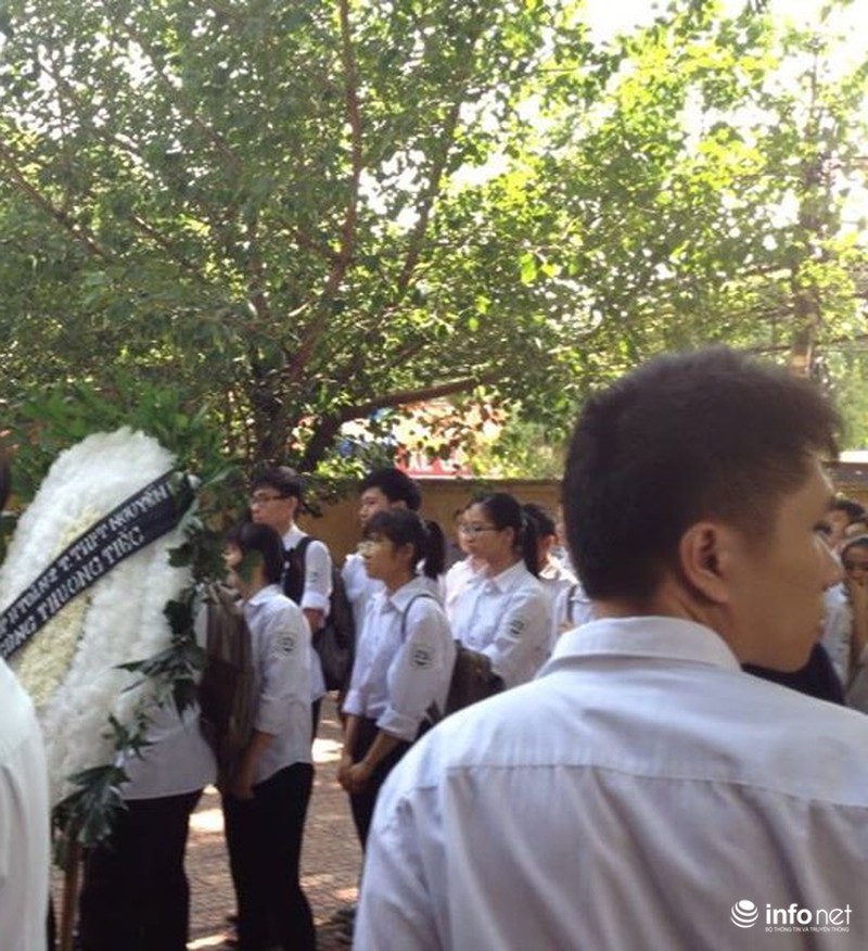 Bạn bè thất thần trước cái chết nam sinh trường Hà Nội – Amsterdam - ảnh 1