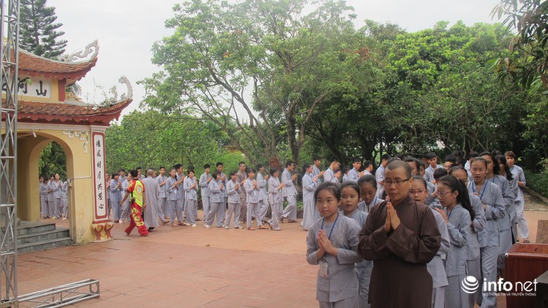 Rớt nước mắt thấy con trưởng thành sau khóa tu hè - ảnh 5