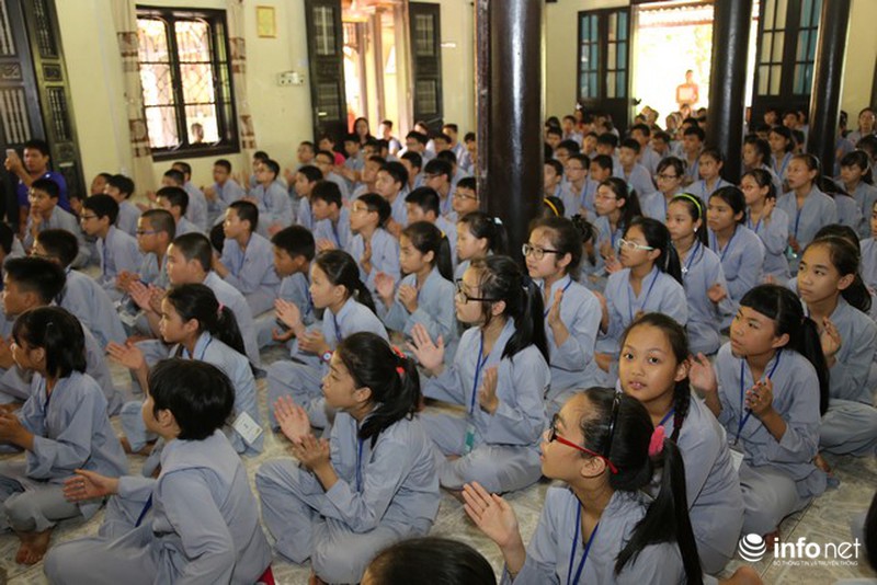 Rớt nước mắt thấy con trưởng thành sau khóa tu hè - ảnh 6